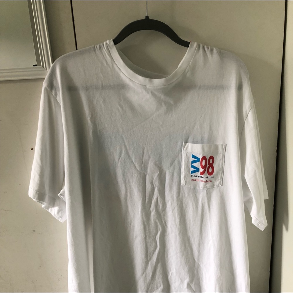 Vineyard Vines Tee